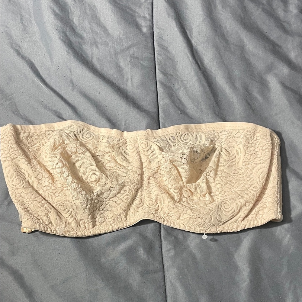 Wacoal Halo Lace Underwire Bra NWOT